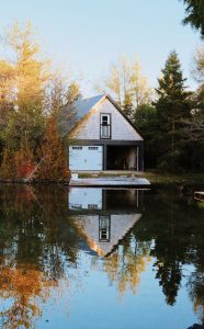 Boathouse_Cottage_weathered_Northwestern_Ontario